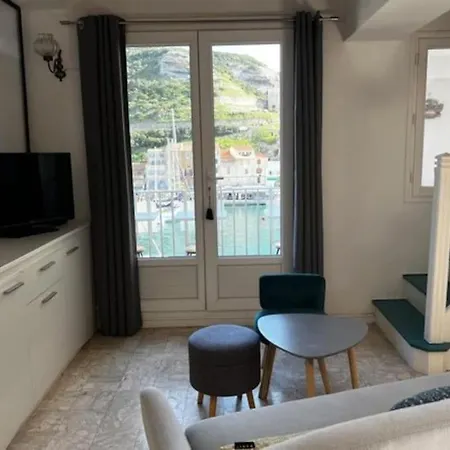 Duplex Plein Sud Sur Le Port De Bonifacio (Corsica)