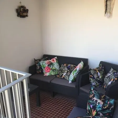 Duplex Plein Sud Sur Le Port De Bonifacio (Corsica)