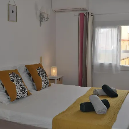 Duplex Plein Sud Sur Le Port De * Bonifacio