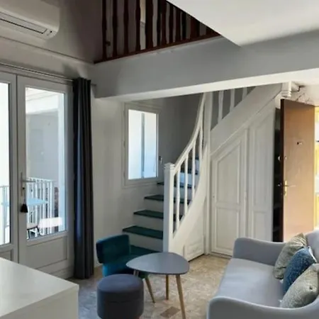 Appartamento Duplex Plein Sud Sur Le Port De Bonifacio (Corsica)